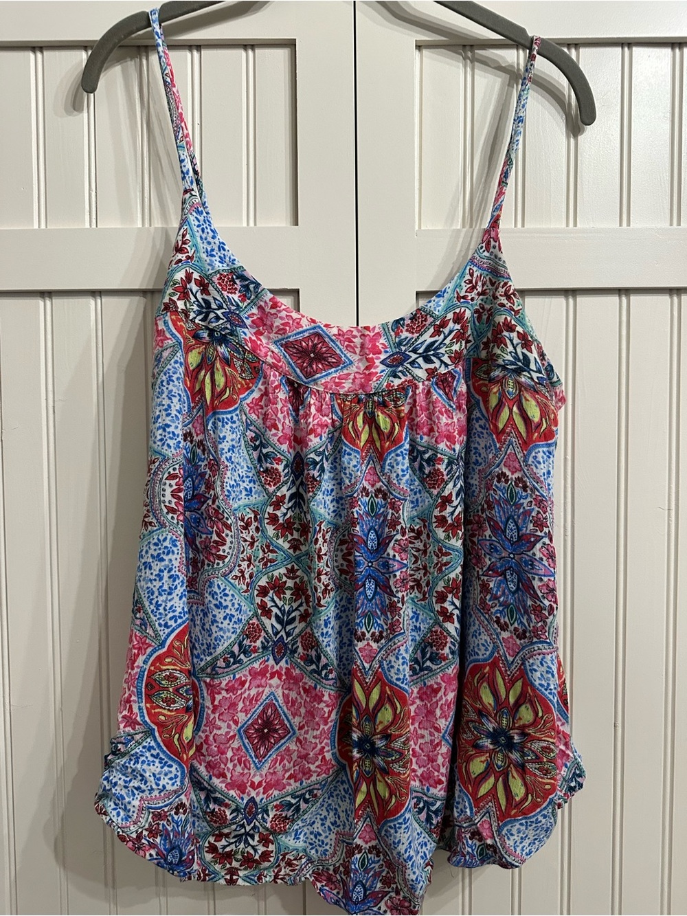 GAP Floral Medallion Spaghetti Strap Tank - Pink & Blue Size L